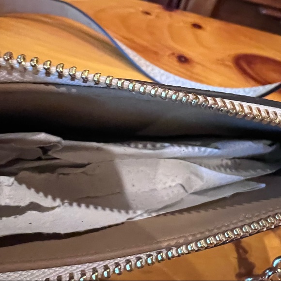 NWT Michael Kors Vanilla Fanny Pack Chain Belt MK Signature Logo Monogram Size M - Picture 5 of 7